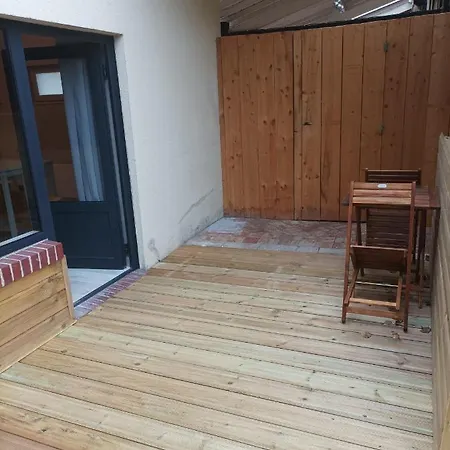 Le Petit Chez-Vous Apartment La Riviere-Saint-Sauveur Exterior photo